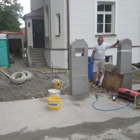 Irmgardstr. 17 Betonsäulen 2